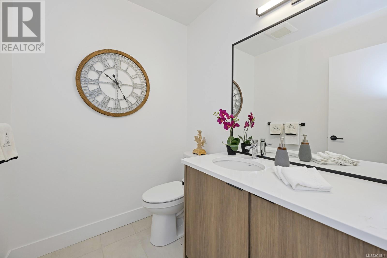 10 2330 Sooke Rd, #10