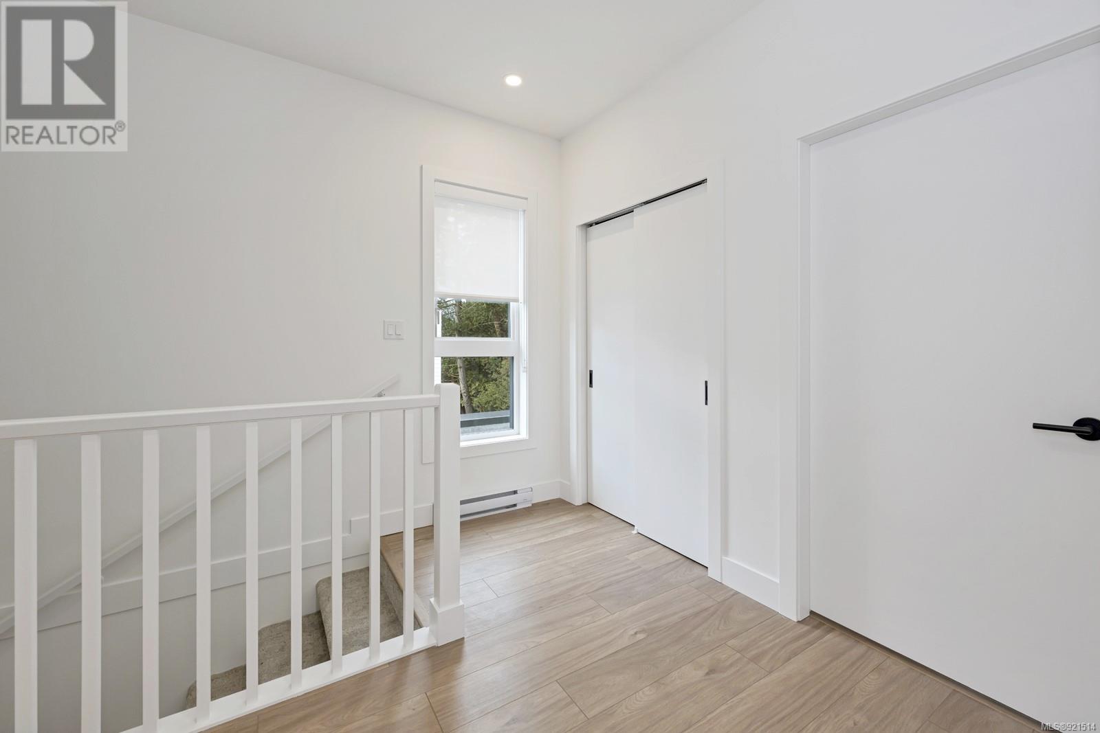 10 2330 Sooke Rd, #10