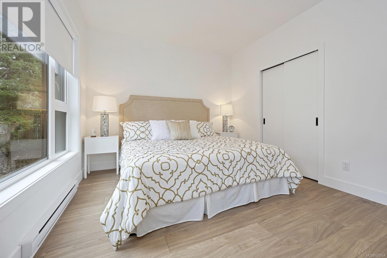 10 2330 Sooke Rd, #10
