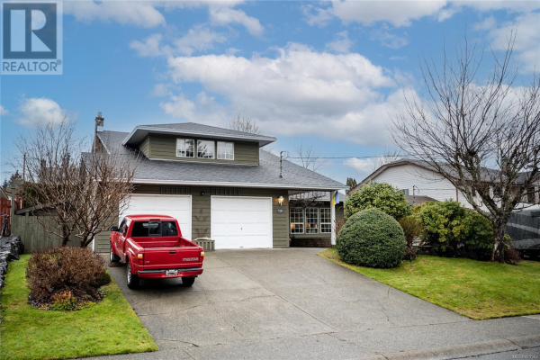 718 Springbok Rd, Campbell River