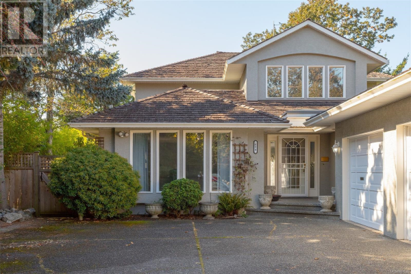 634 Island Rd, Oak Bay