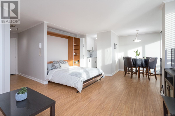 908 647 Michigan St, Victoria