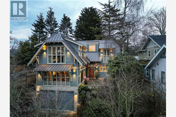 587 Transit Rd, Oak Bay