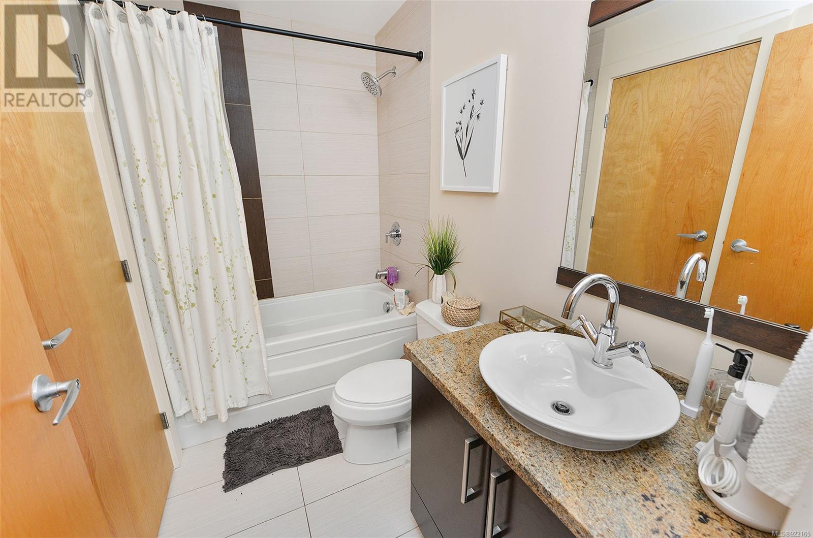 Listing 922165 - Large Photo # 13