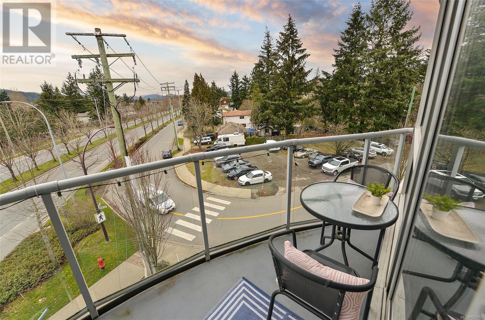 Listing 922165 - Large Photo # 18