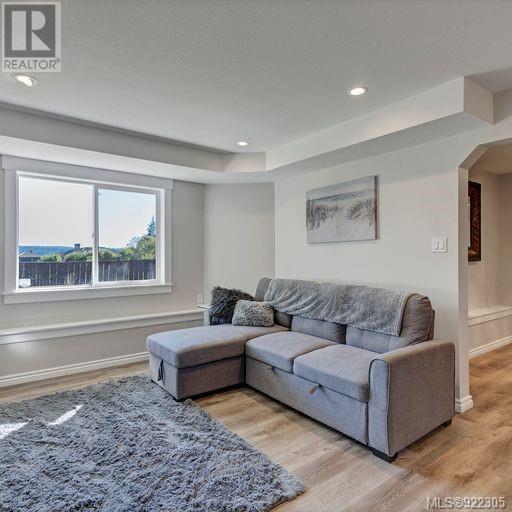 Listing 922305 - Large Photo # 19