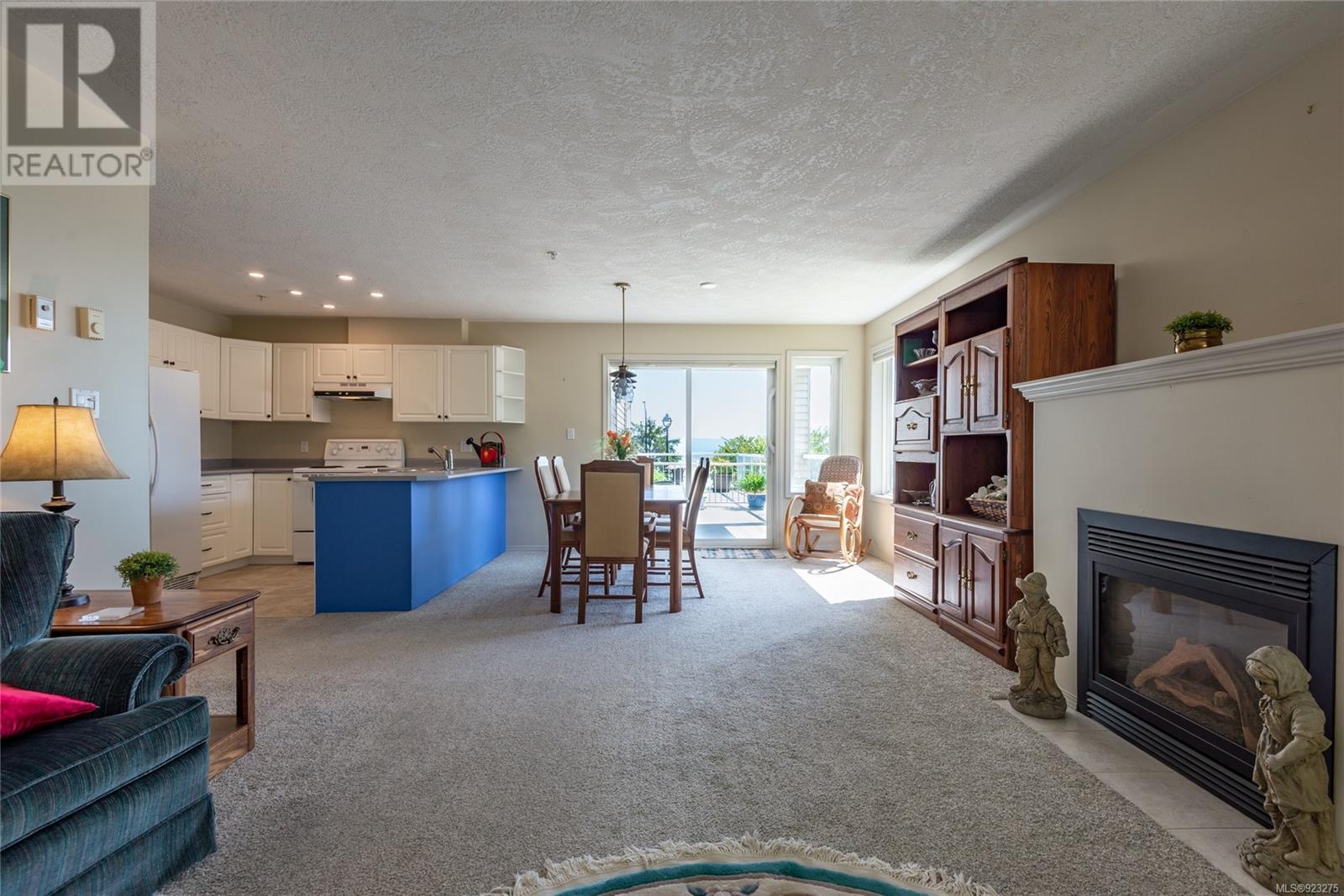 Listing 923275 - Large Photo # 14