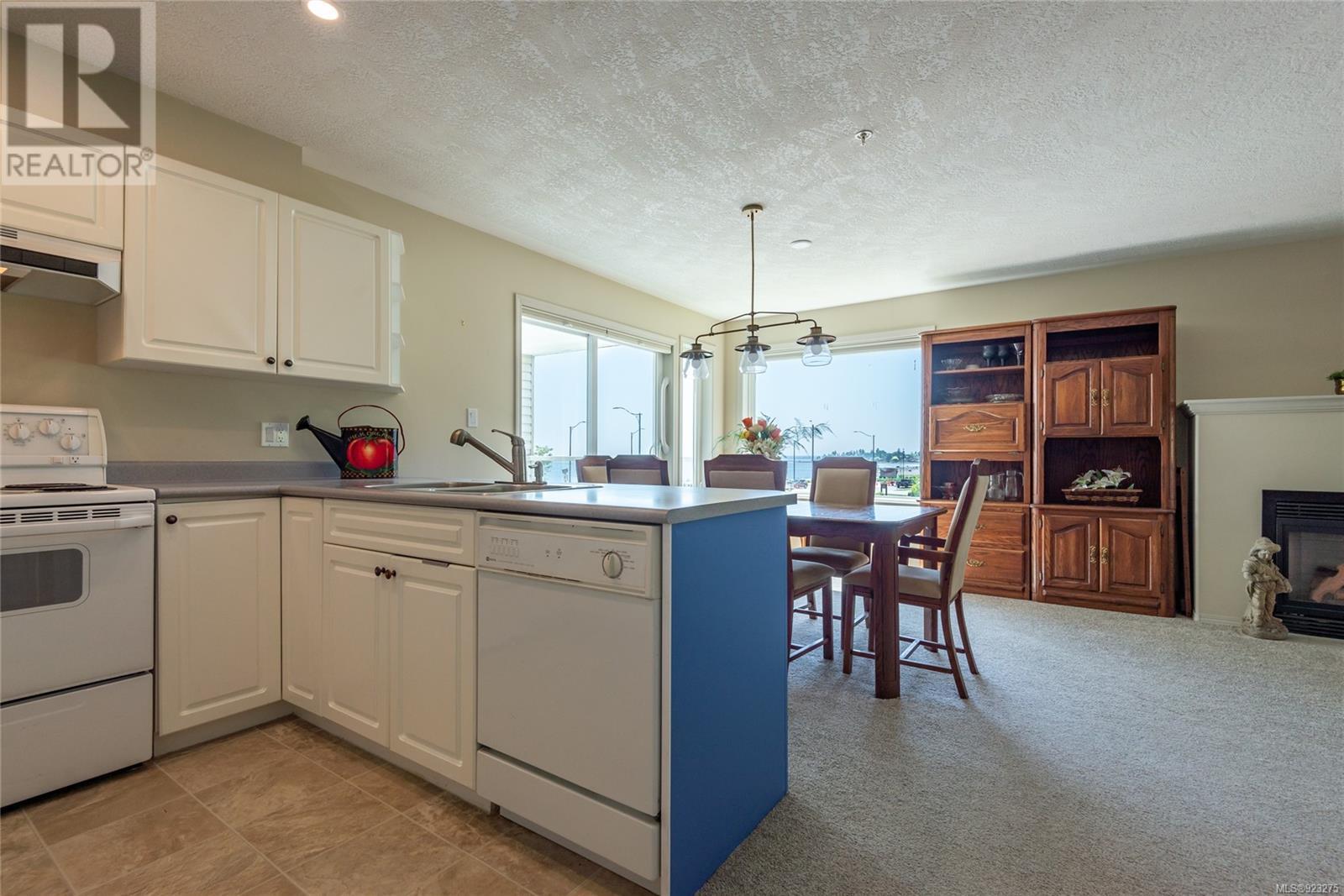 Listing 923275 - Large Photo # 10