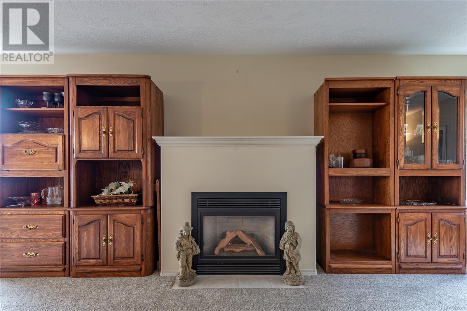 Listing 923275 - Large Photo # 13