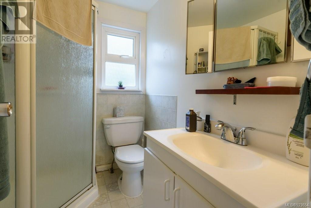 1312/1324 Midden Rd