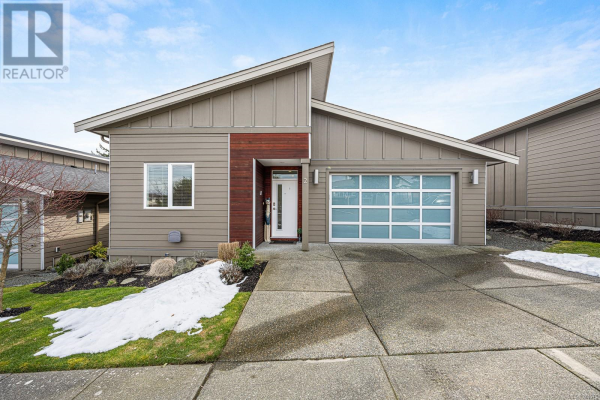 2 325 Niluht Rd, Campbell River