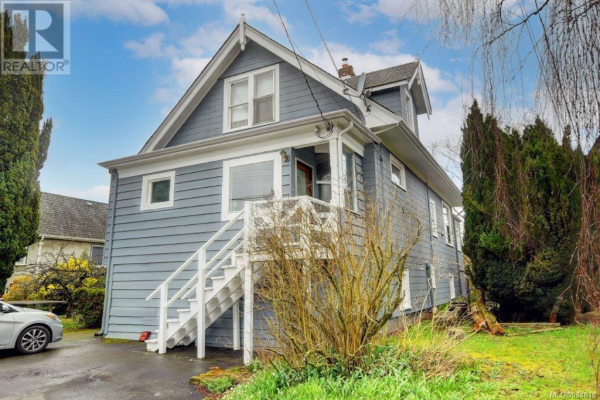 2616 RICHMOND Rd, Victoria