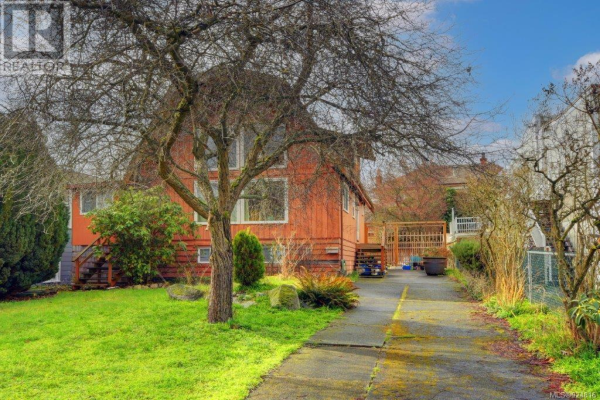 2620 RICHMOND Rd, Victoria