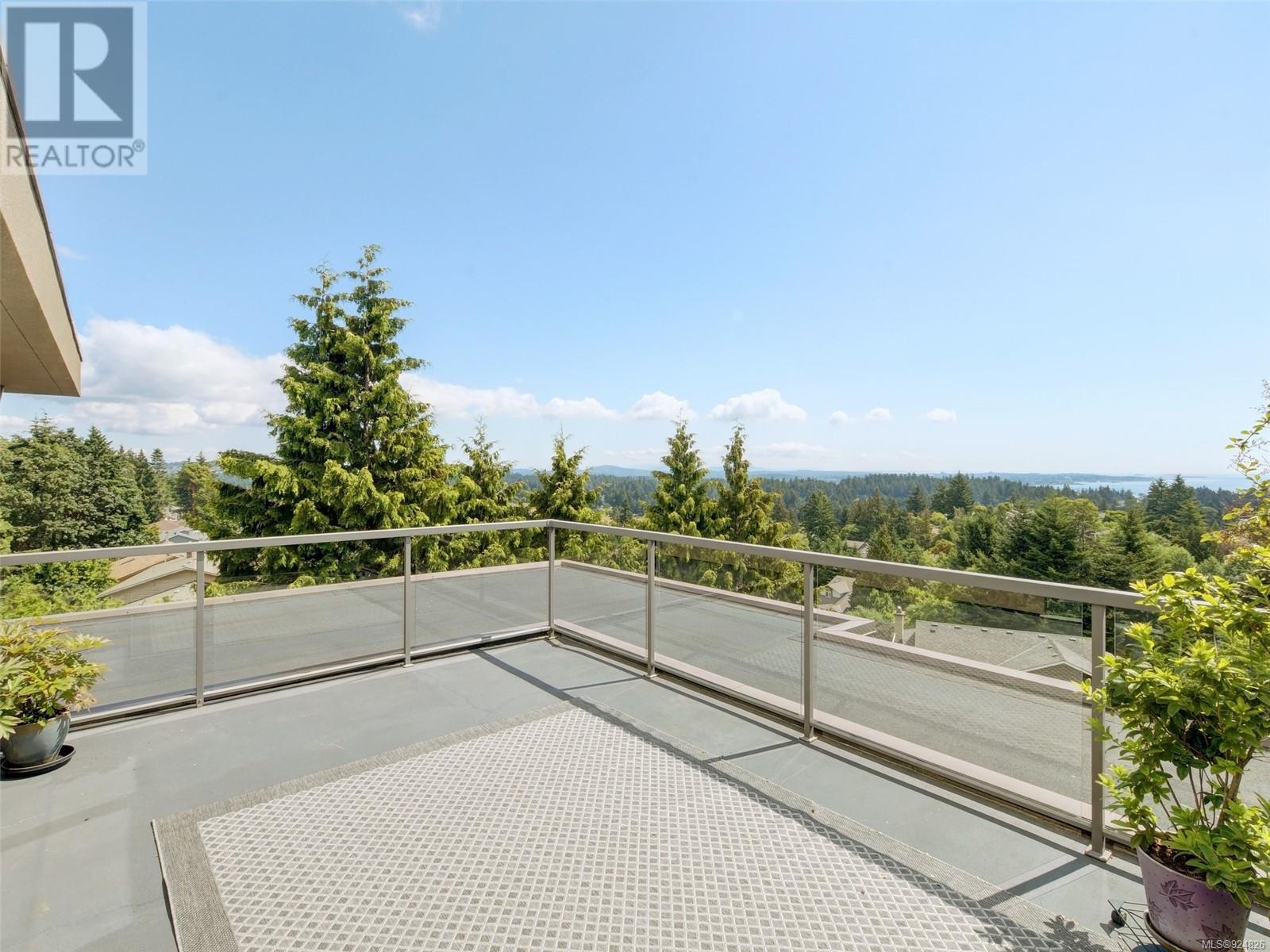 3354 Haida Dr