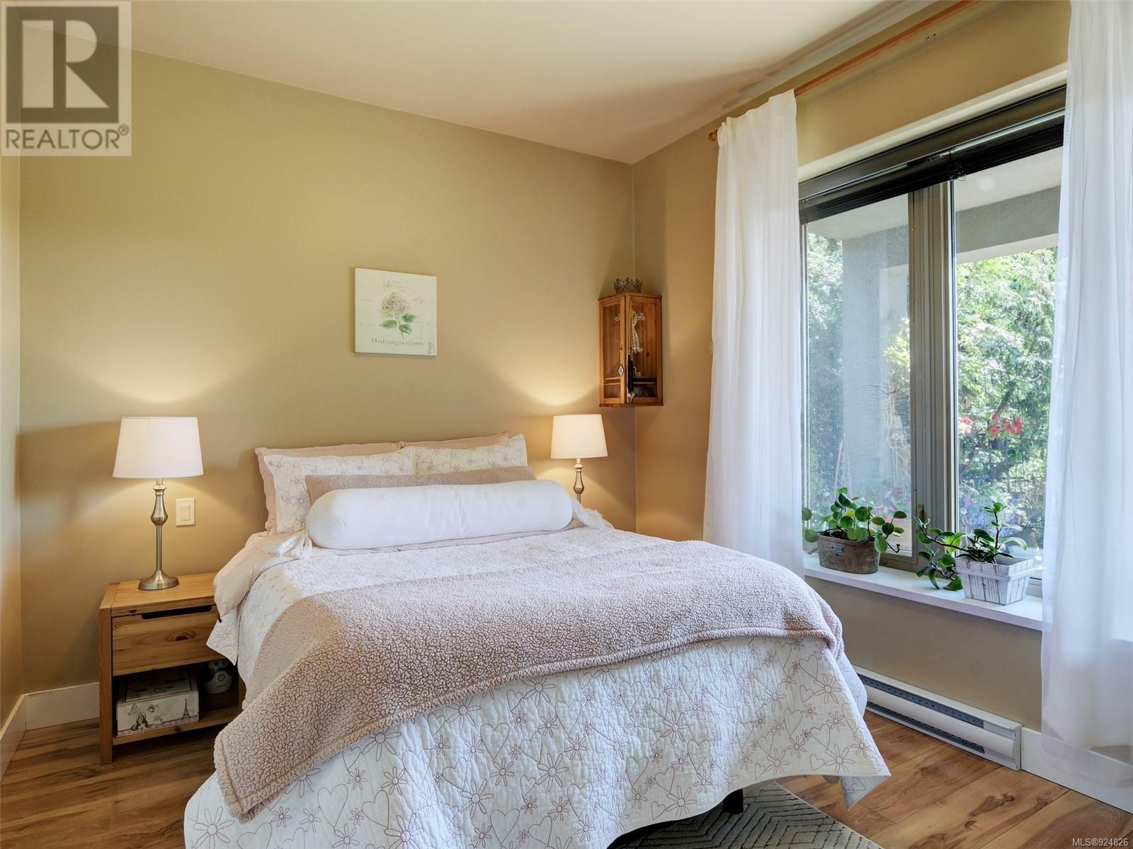 3354 Haida Dr
