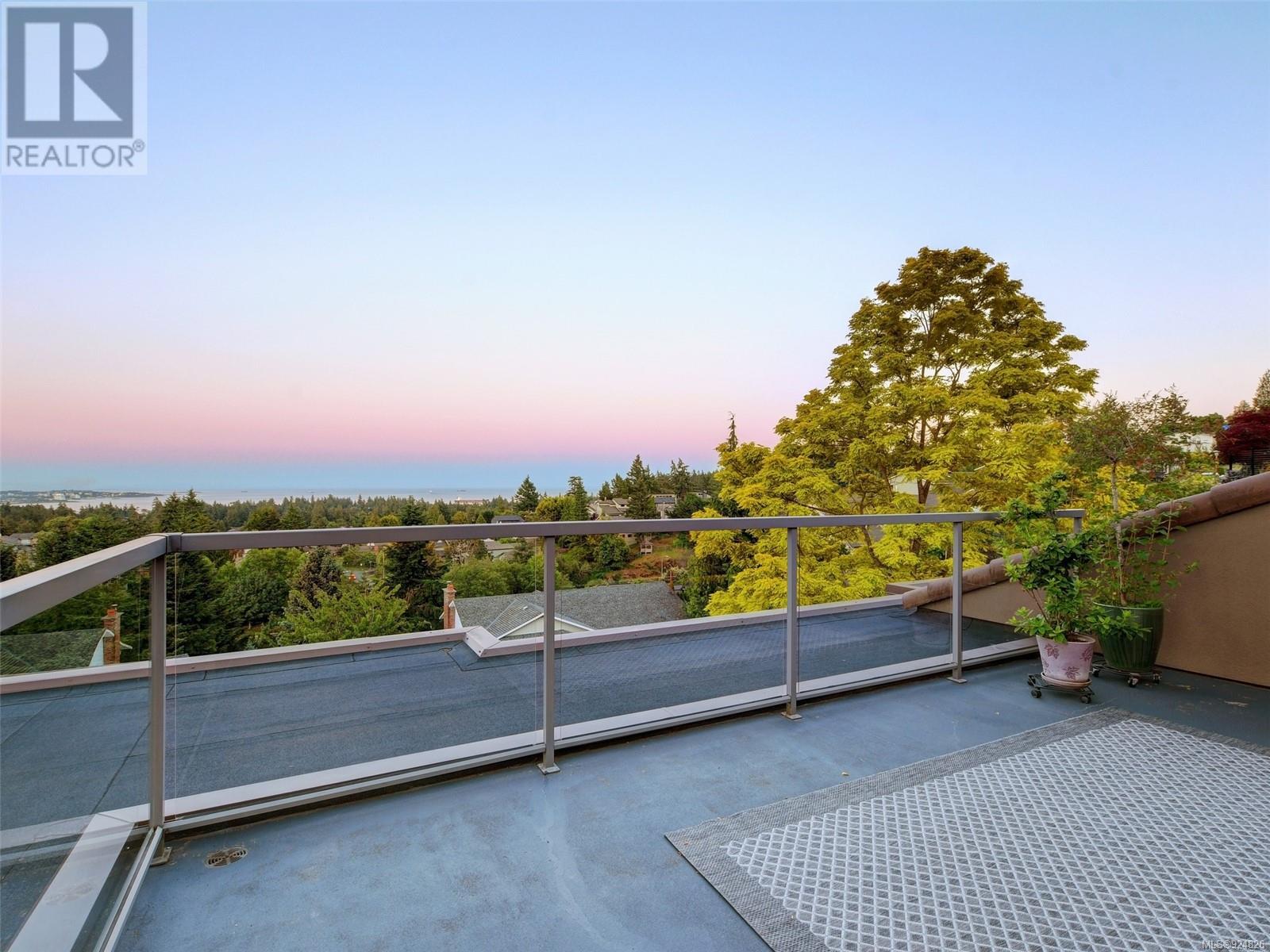 3354 Haida Dr