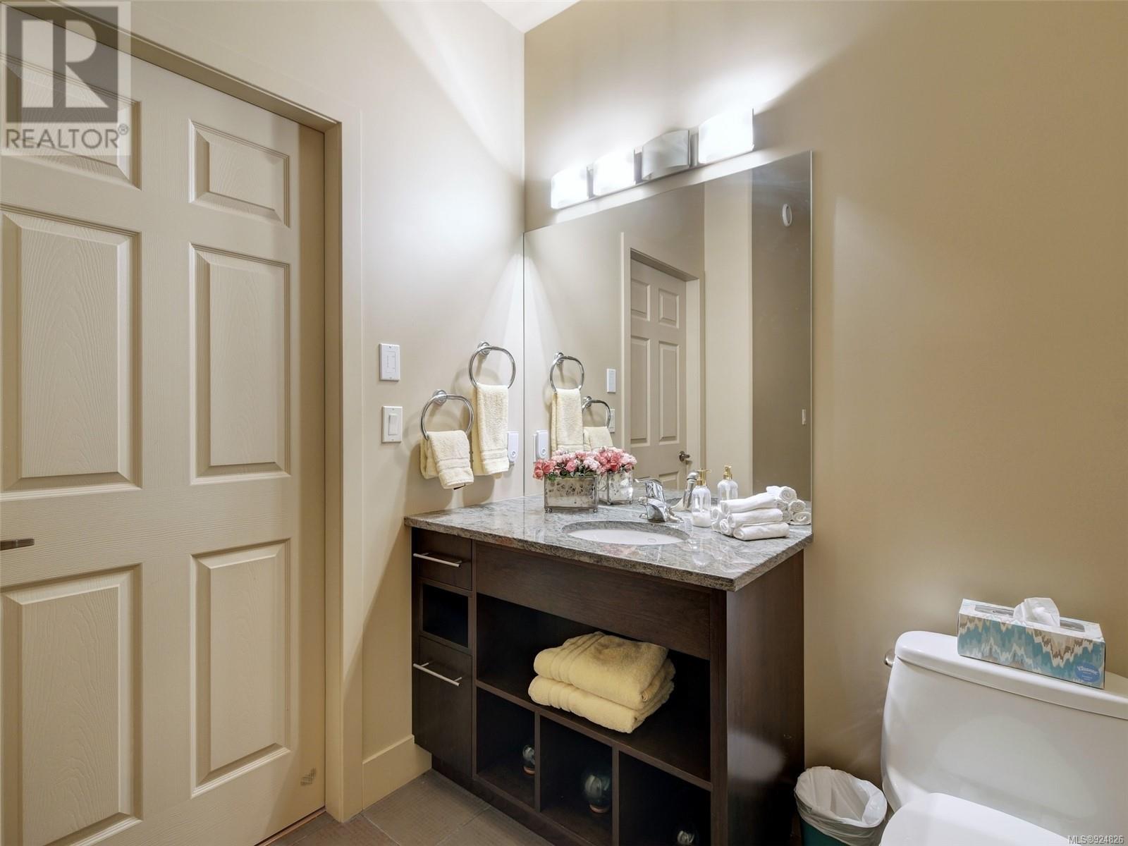 3354 Haida Dr