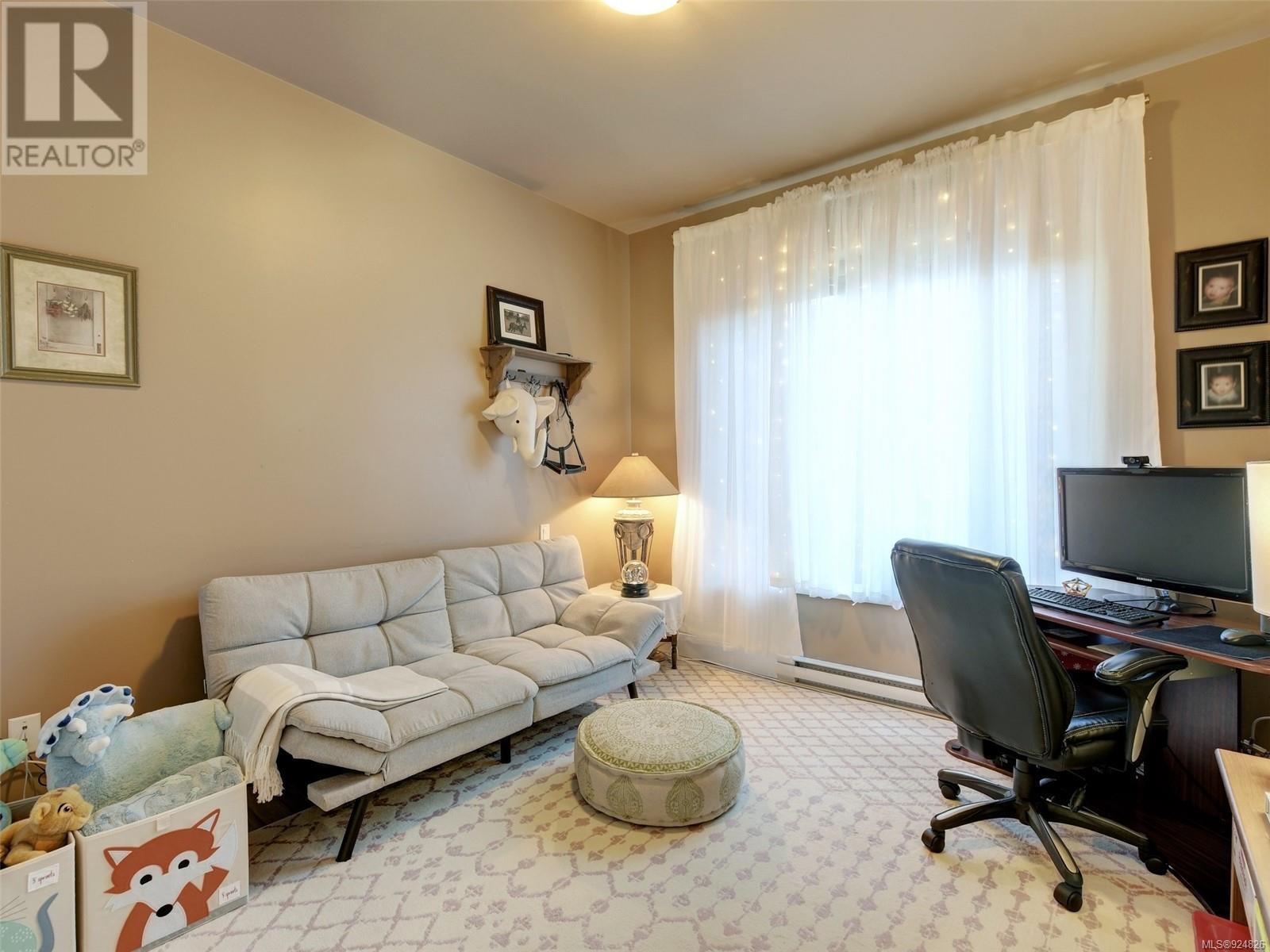 3354 Haida Dr