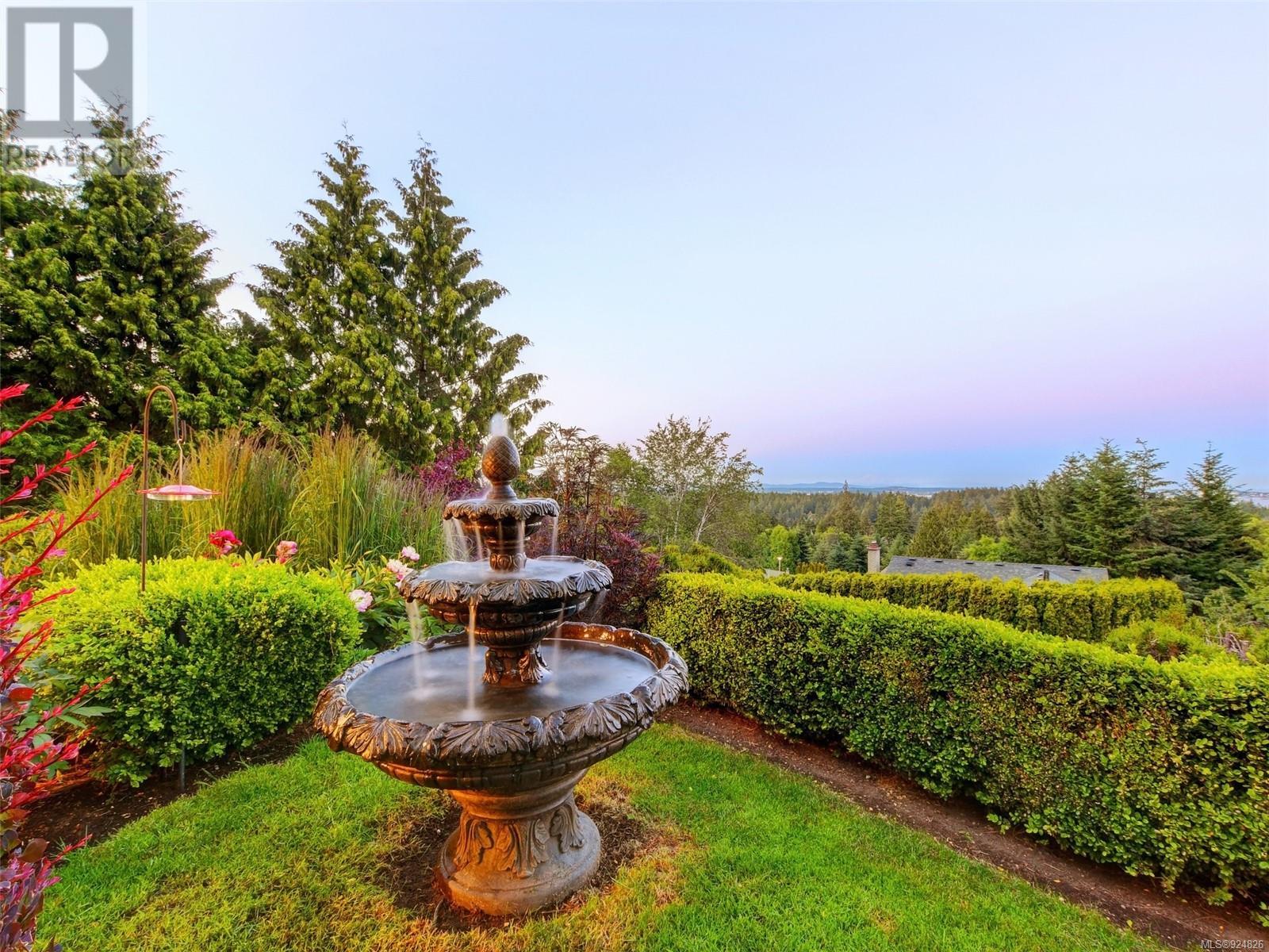 3354 Haida Dr