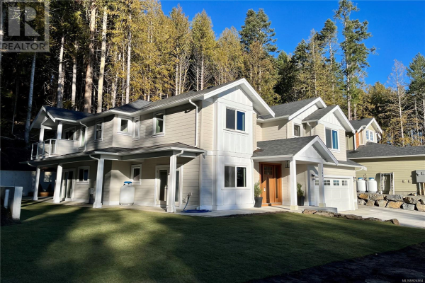10830 Greenpark Dr, North Saanich