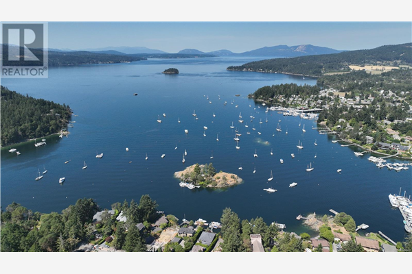 740 Sea Dr, Central Saanich