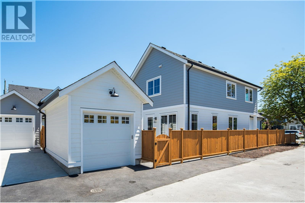 2356 Orchard Ave, Sidney