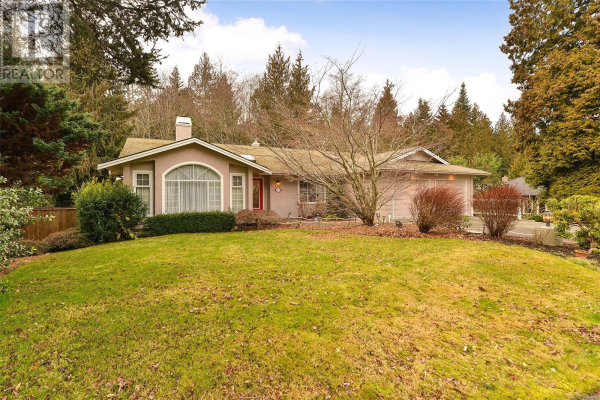 1602 Mayneview Terr, North Saanich