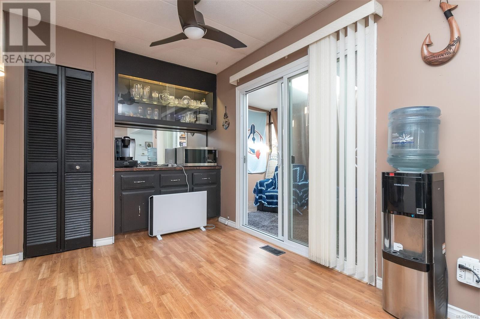 Listing 926776 - Large Photo # 7