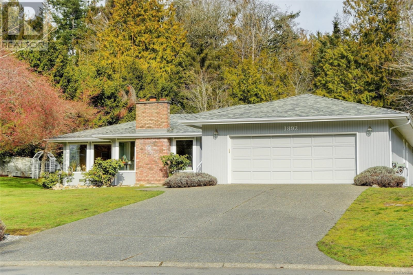 1892 Barrett Dr, North Saanich