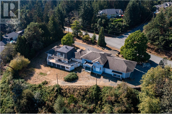 9927 Panorama Ridge Rd, Chemainus