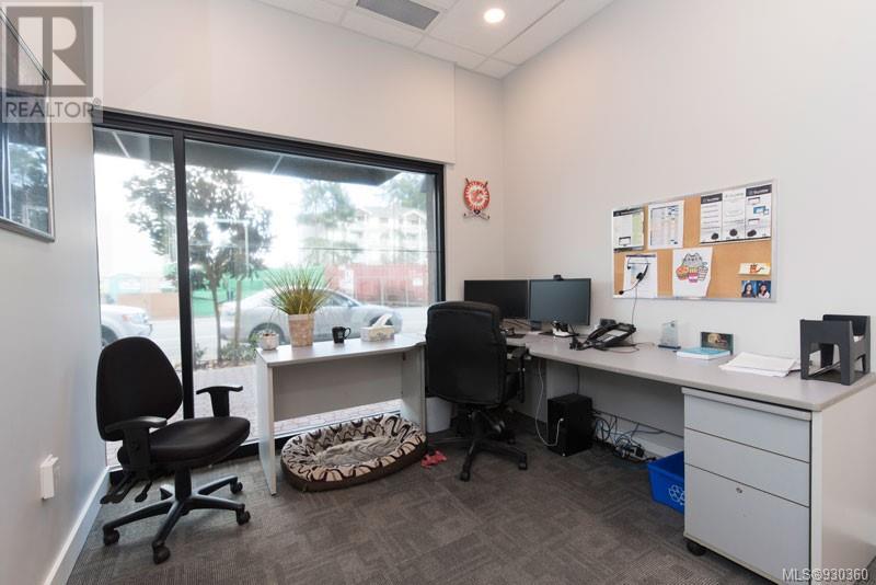 Listing 930360 - Large Photo # 17
