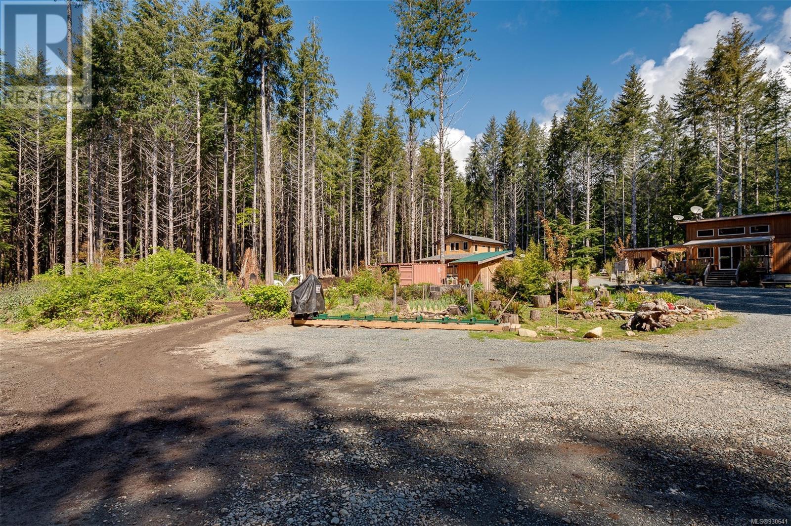 3782 Petrel Dr
