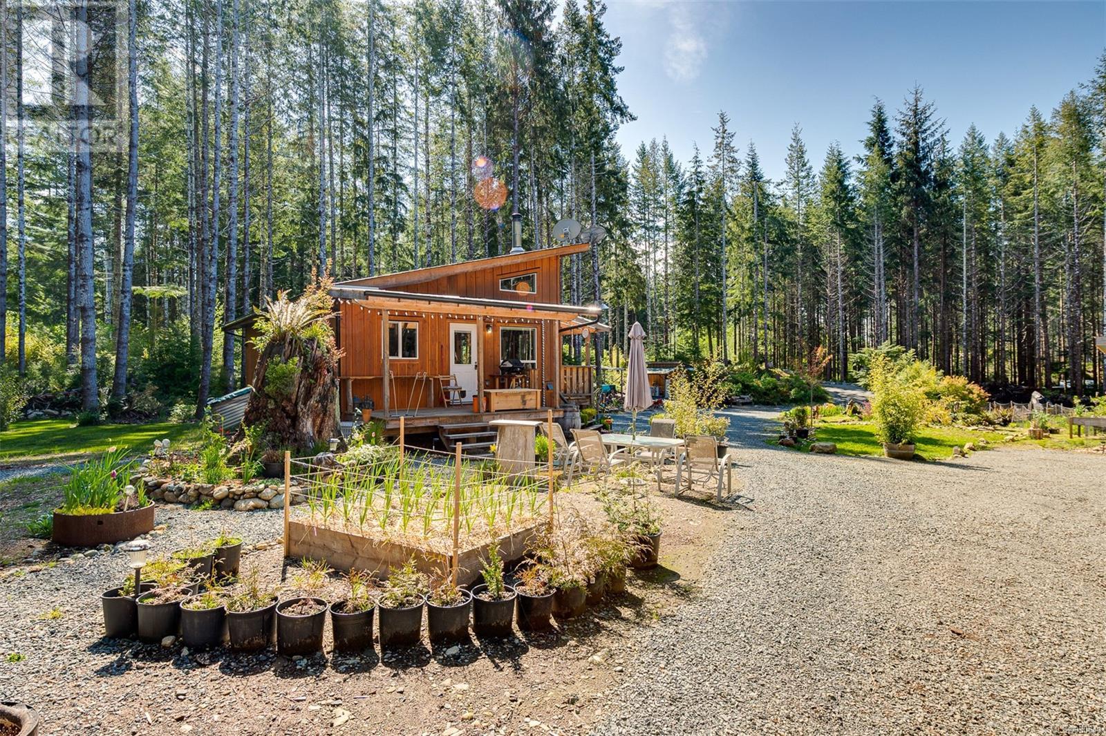 3782 Petrel Dr