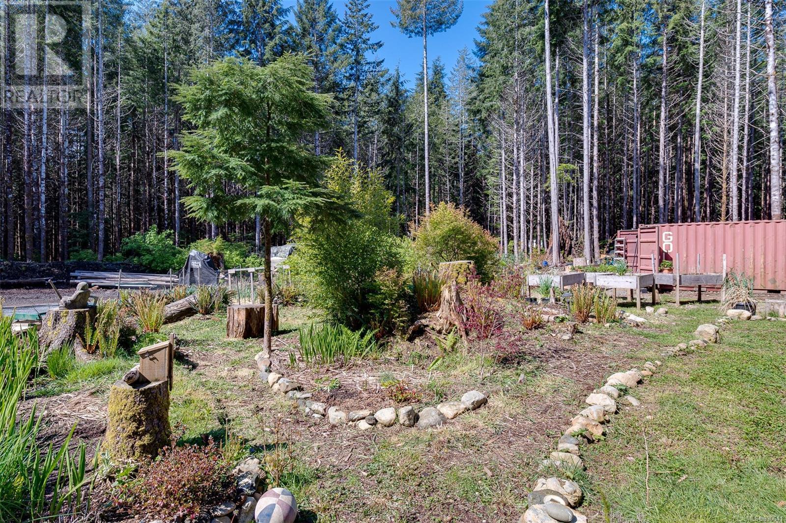 3782 Petrel Dr