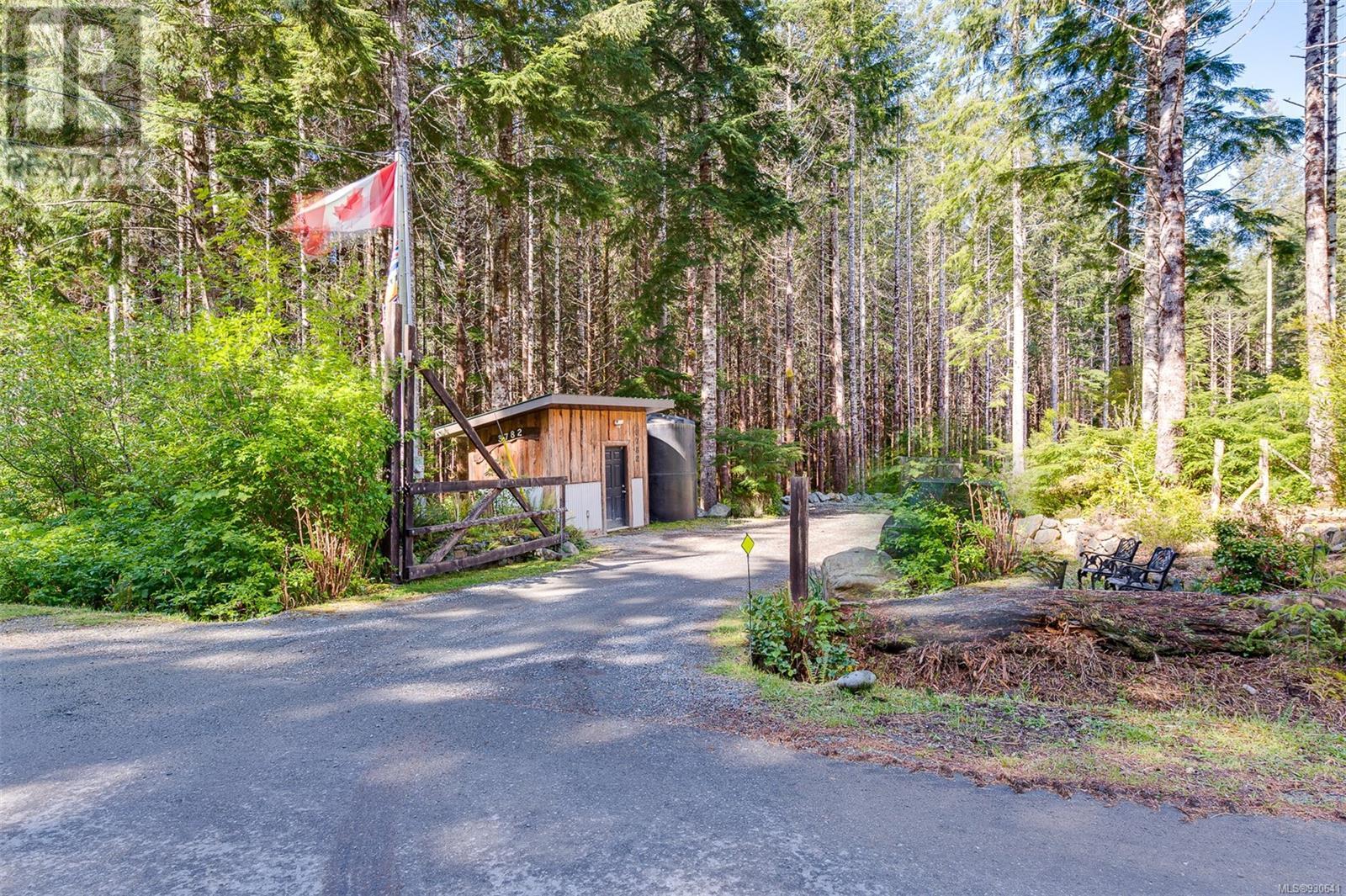 3782 Petrel Dr