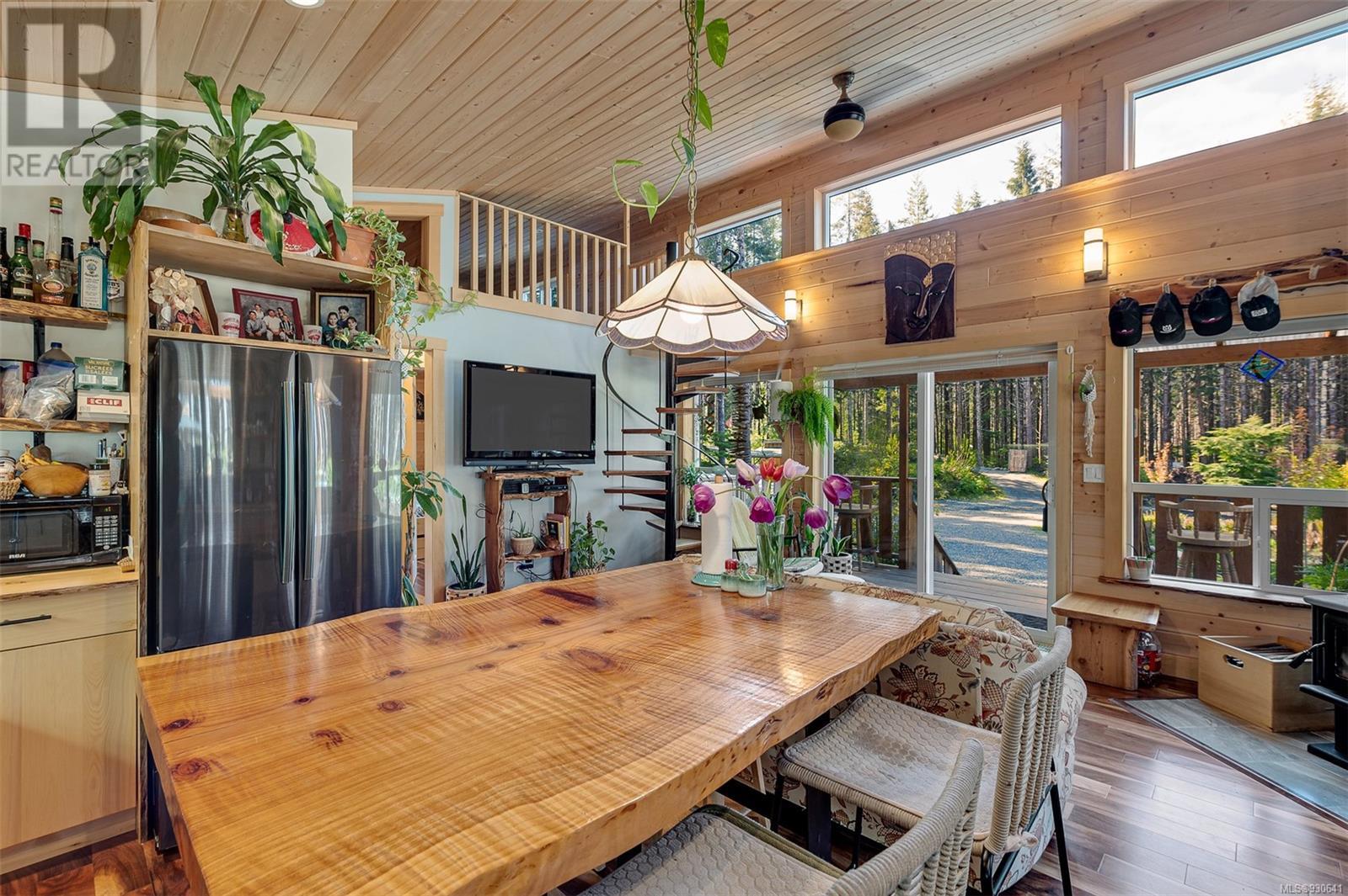 3782 Petrel Dr
