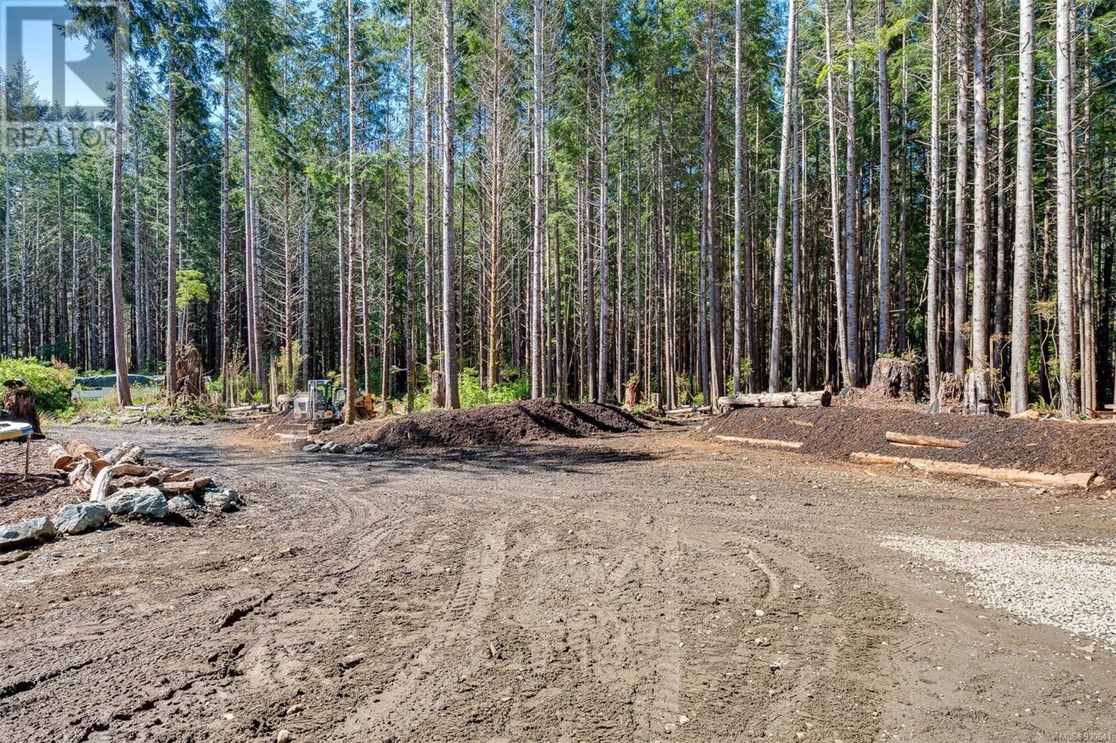 3782 Petrel Dr