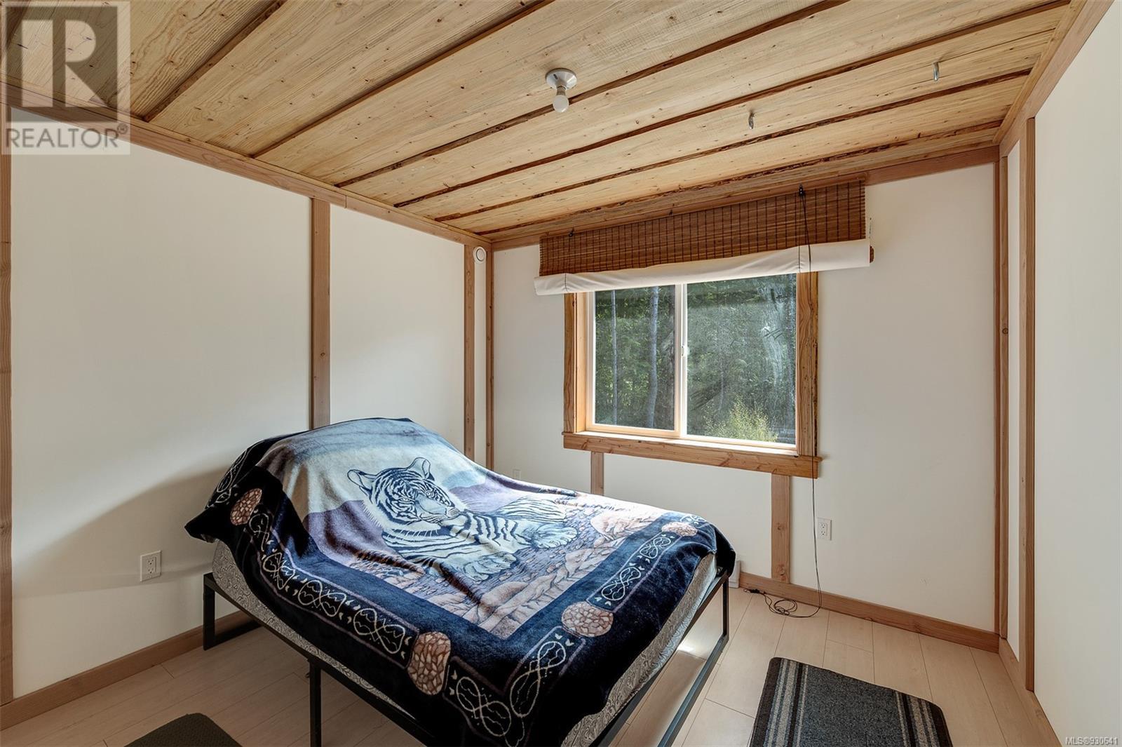 3782 Petrel Dr
