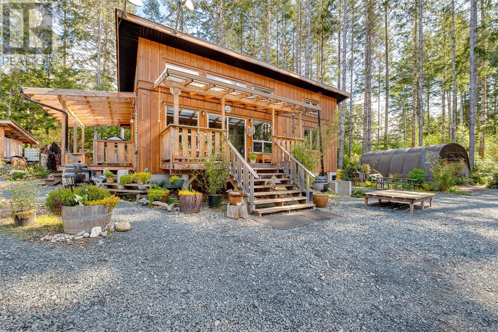 3782 Petrel Dr