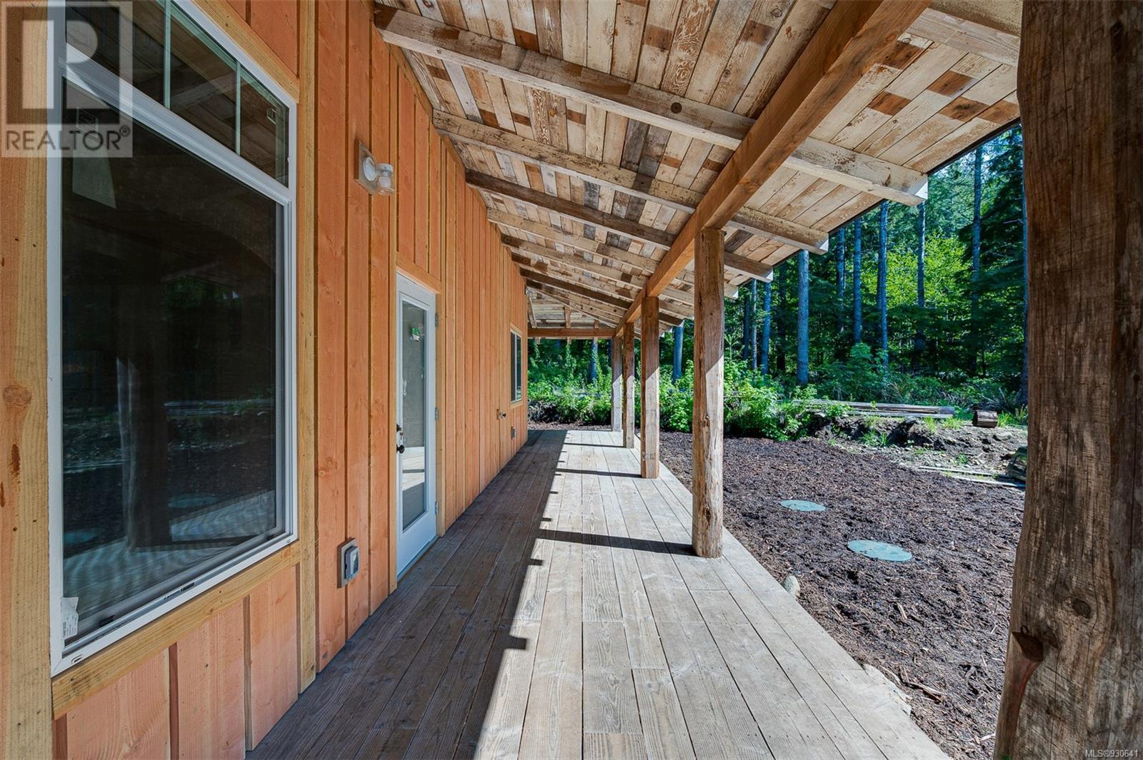 3782 Petrel Dr