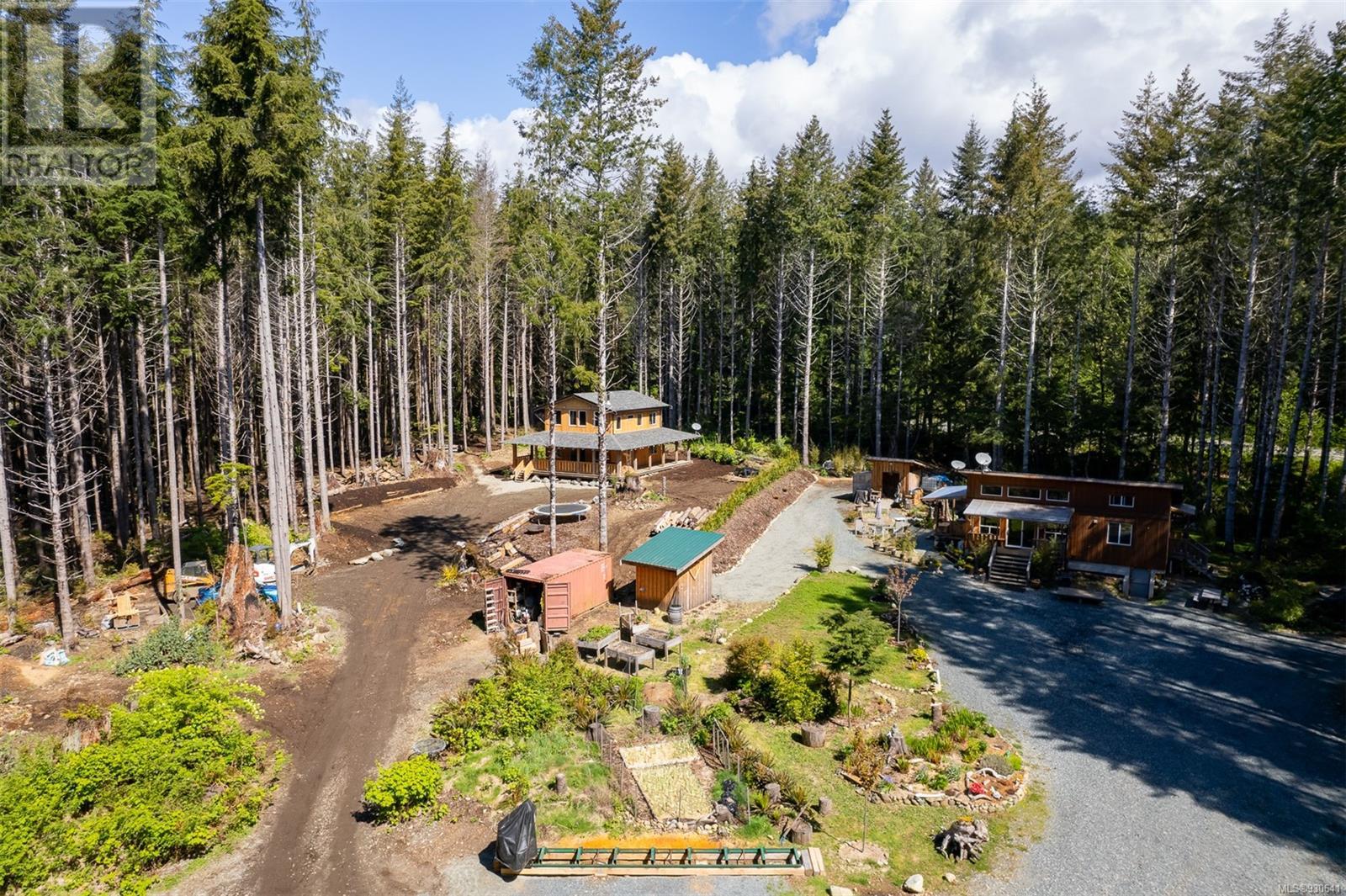 3782 Petrel Dr