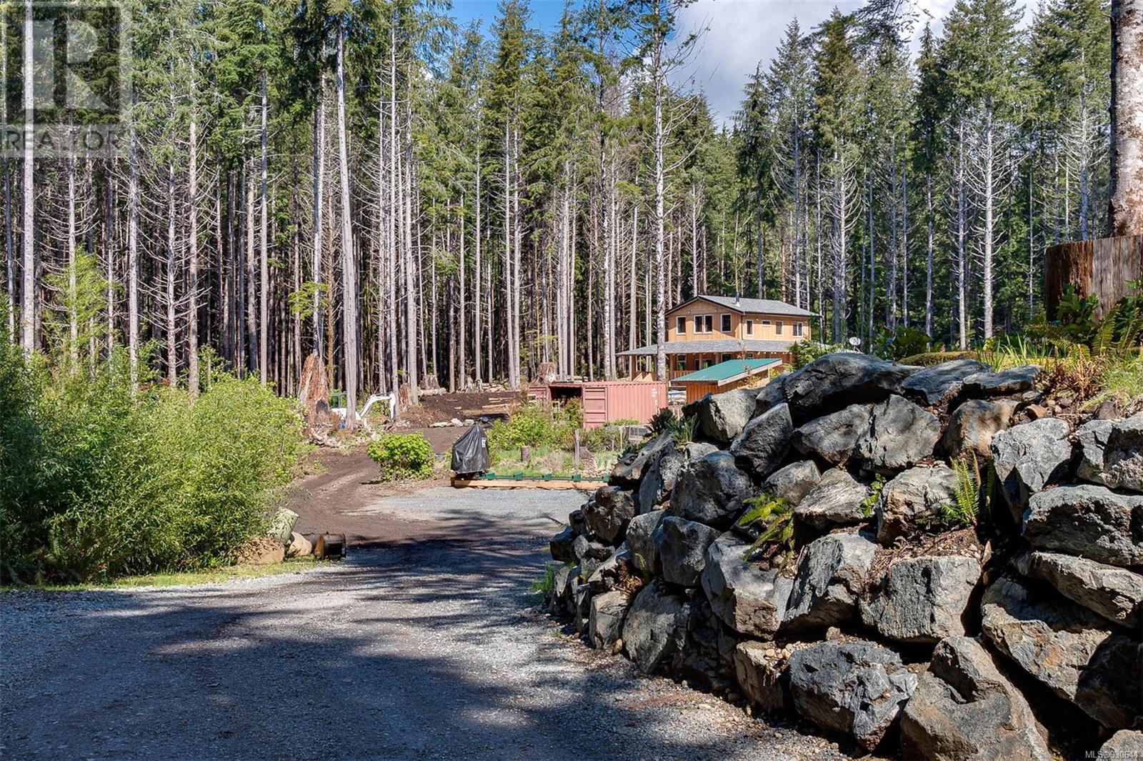 3782 Petrel Dr