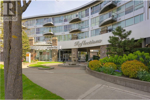 424 2745 VETERANS MEMORIAL Pkwy, Langford