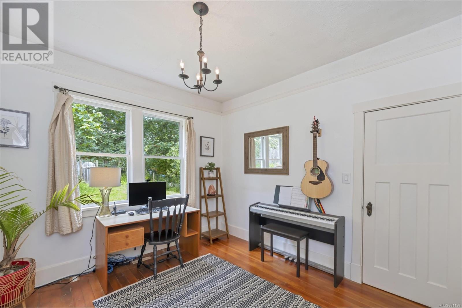 Listing 931130 - Large Photo # 19