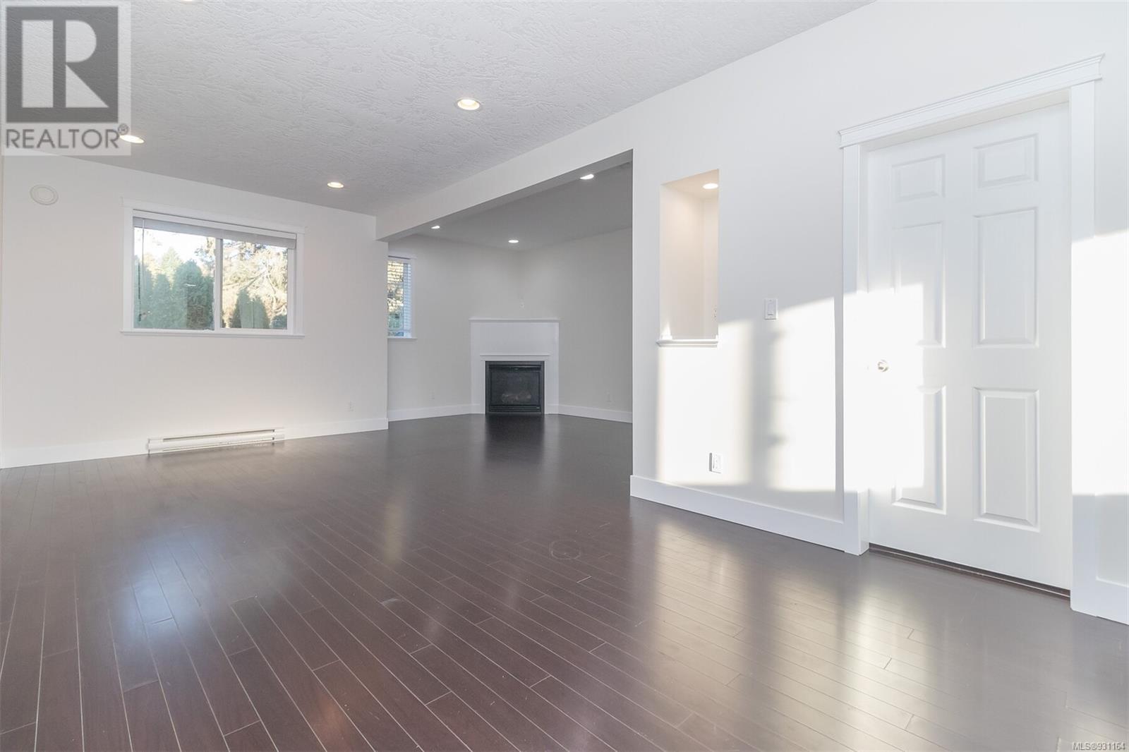 Listing 931164 - Large Photo # 7