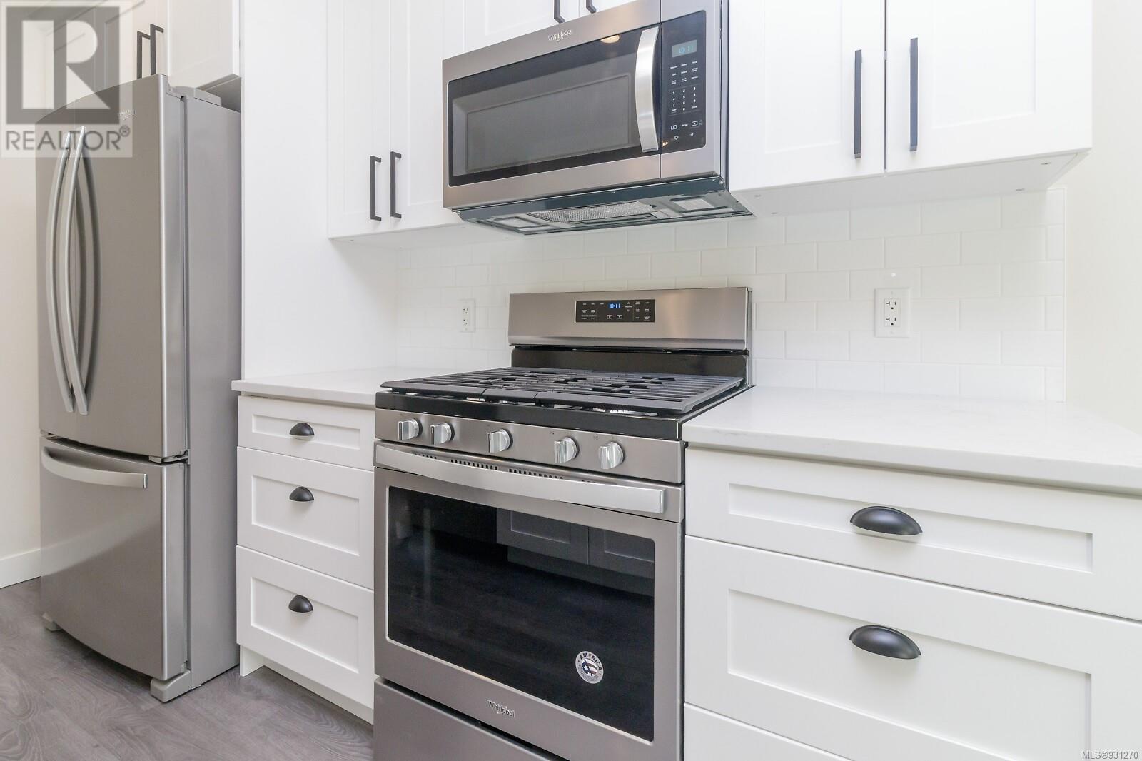 Listing 931270 - Large Photo # 11