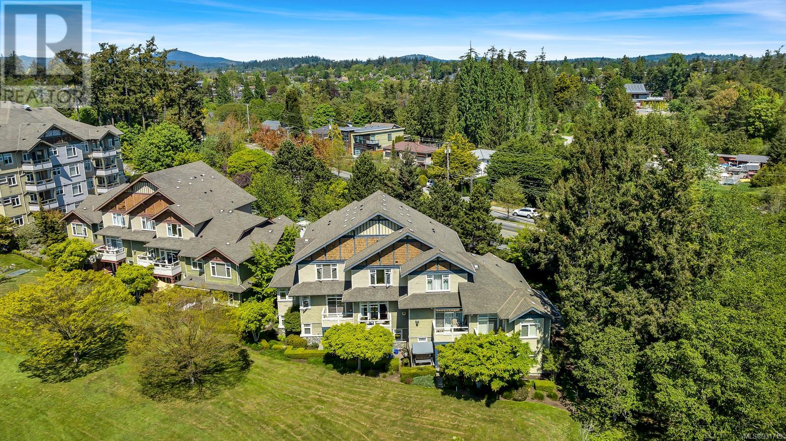 4 1115 Craigflower Rd