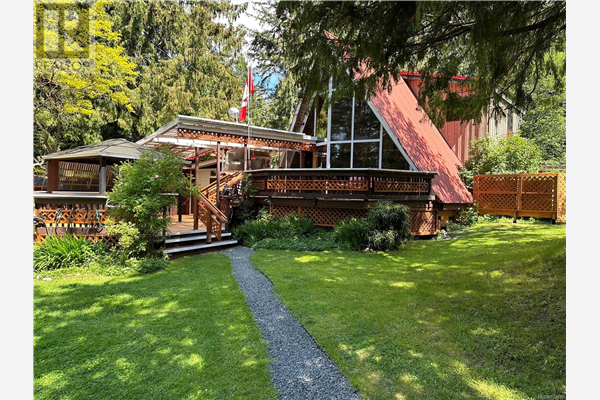 538 Potlatch Rd, Cortes Island