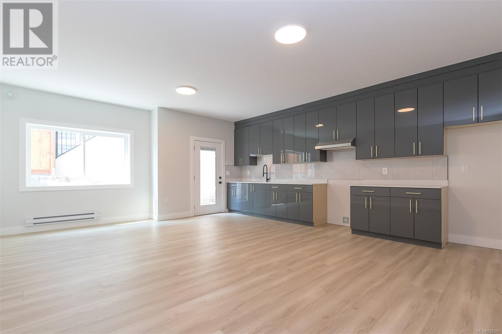Listing 932301 - Large Photo # 27
