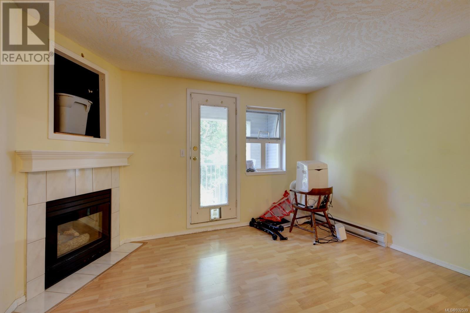 Listing 932539 - Large Photo # 6
